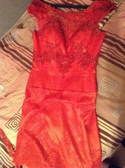 Платье красное Выпускное, срочно продается 